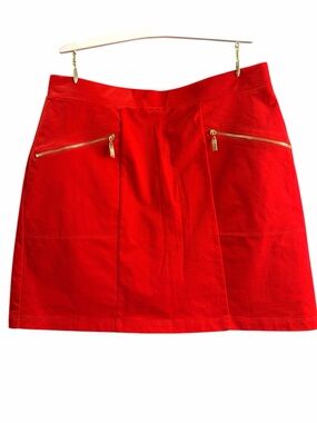 ANNE KLEIN FEIRY RED SPORTS GOLF TENNIS SKORT.  NWOT. Size  Small